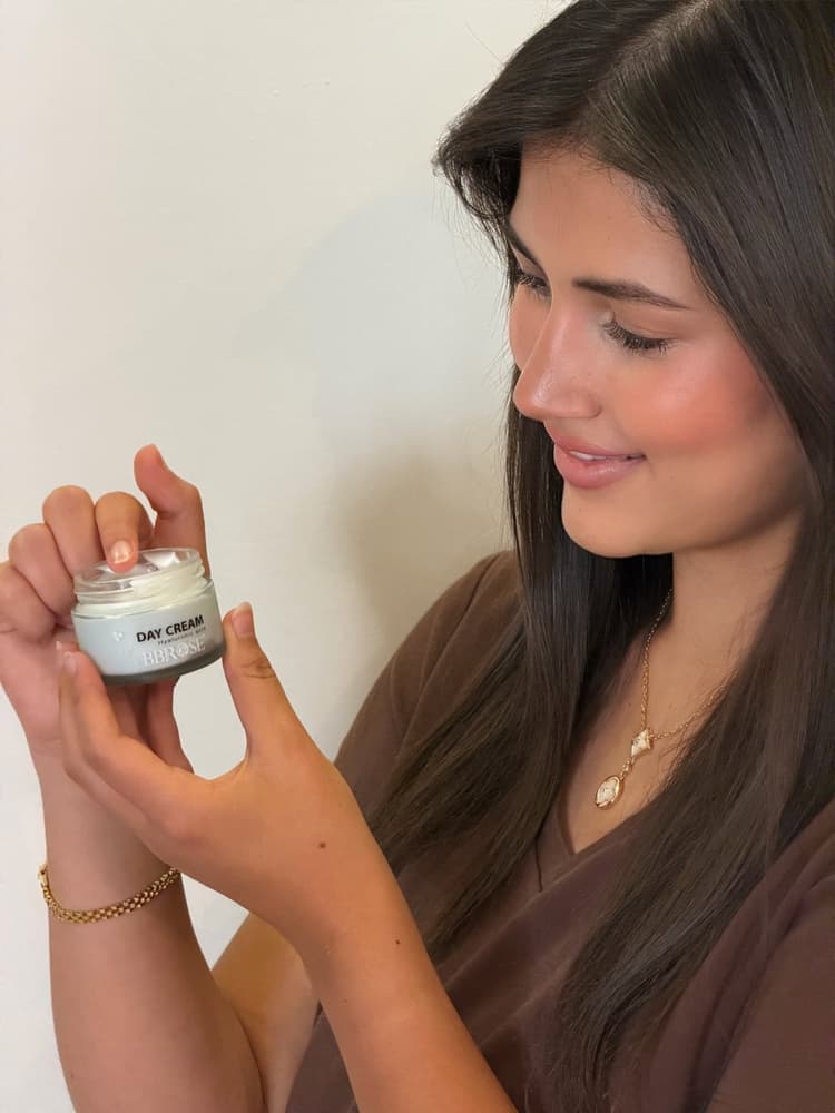 Leen with bbrose Day Cream